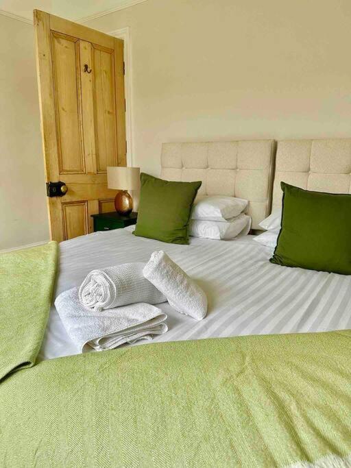 Garden Apartment, Central Harrogate With Parking Екстер'єр фото