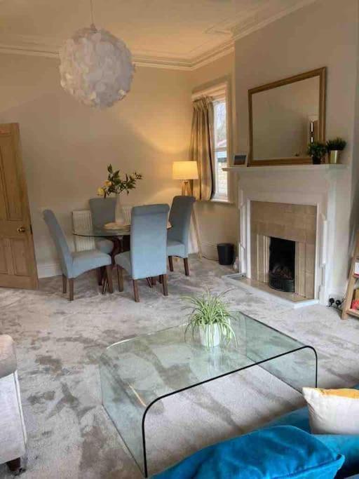 Garden Apartment, Central Harrogate With Parking Екстер'єр фото